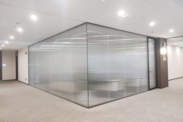 办公室玻璃隔断要如何合理的规划过道-公海贵宾会员检测中心玻璃隔断